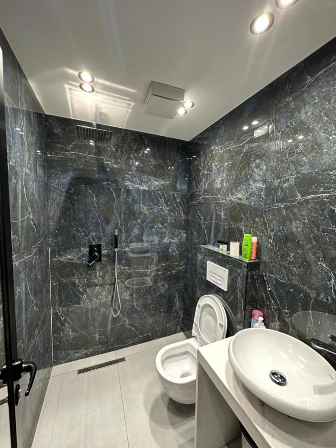 Cozystayapartments By Flow Τίρανα Εξωτερικό φωτογραφία